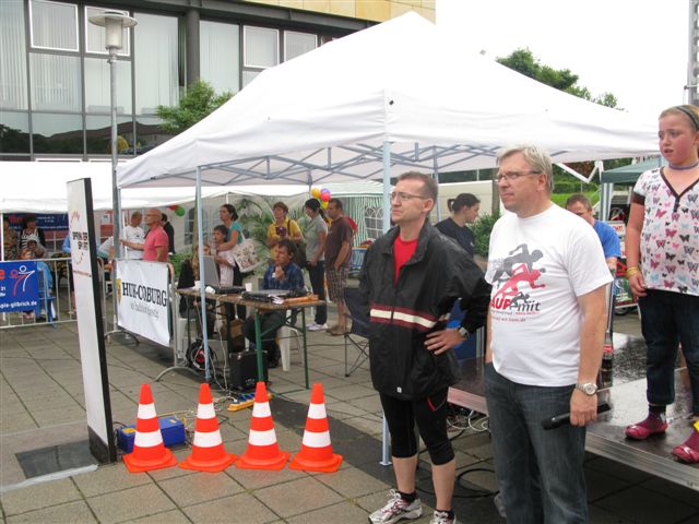 ../Images/BenefizlaufMerseburg2010 (105).jpg